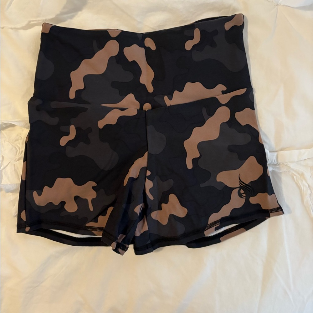 3/30⚡️Ryderwear camo booty shorts